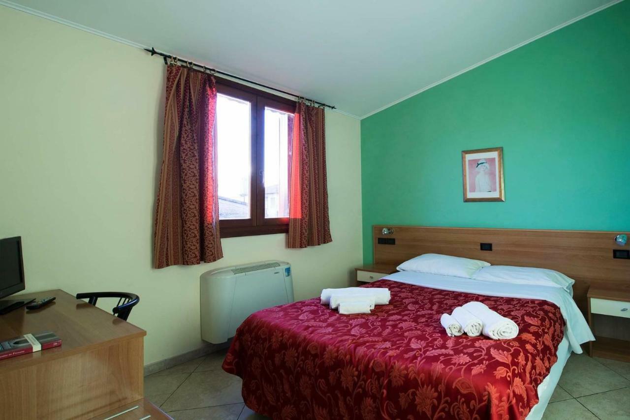 Hotel Le Corti Pitstop Ferrara Luaran gambar